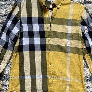 Burberry polo long sleeve shirt 👔